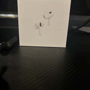 Apple AirPods Pro (2nd Generation) with MagSafe Charging Case (Lightning)